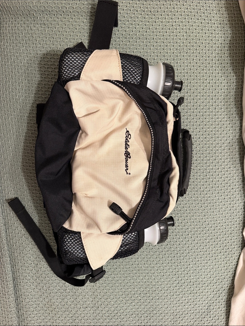Eddie Bauer Men's Black & Beige Hydration Waist Pack